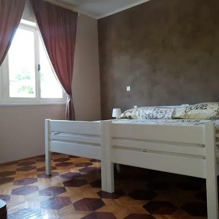 Moris Appartement Vozilici